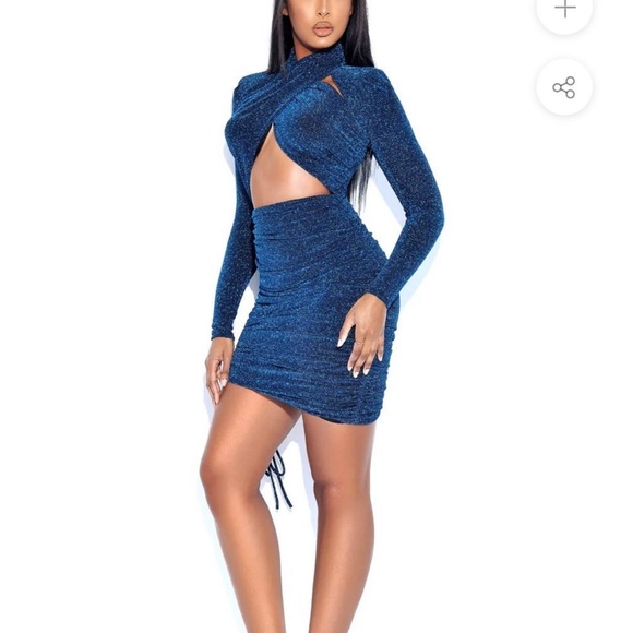 NWT! Gorgeous, flattering and shimmering! - Picture 2 of 6